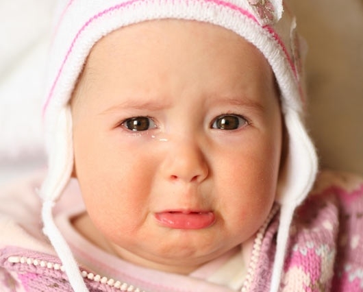 Почему малыш плачет