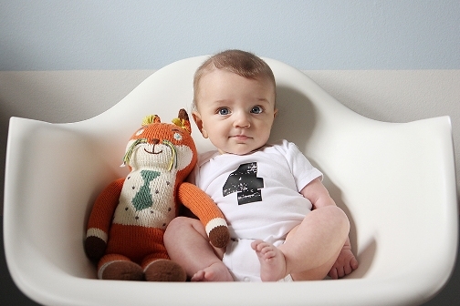 Что должен уметь малыш в 4 месяца