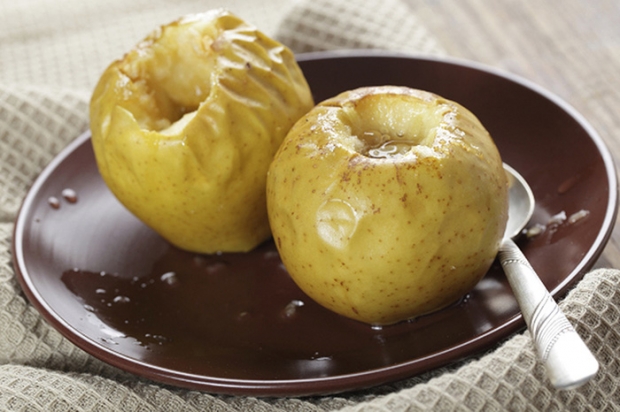 Как запечь яблоко ребенку