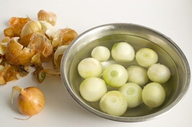 вареный лук детям